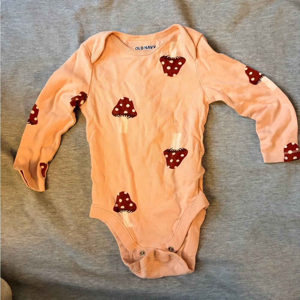 Old Navy Peach Mushroom Print Kids Bodysuit